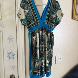 Bailey Blue V-Neck Paisley Midi Dress